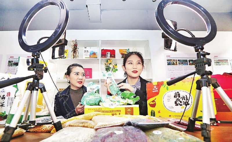 张家口：“直播带货”助外贸出口