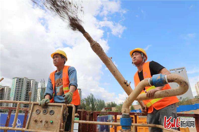 河北张家口：隧道 完善路网 保障冬奥
