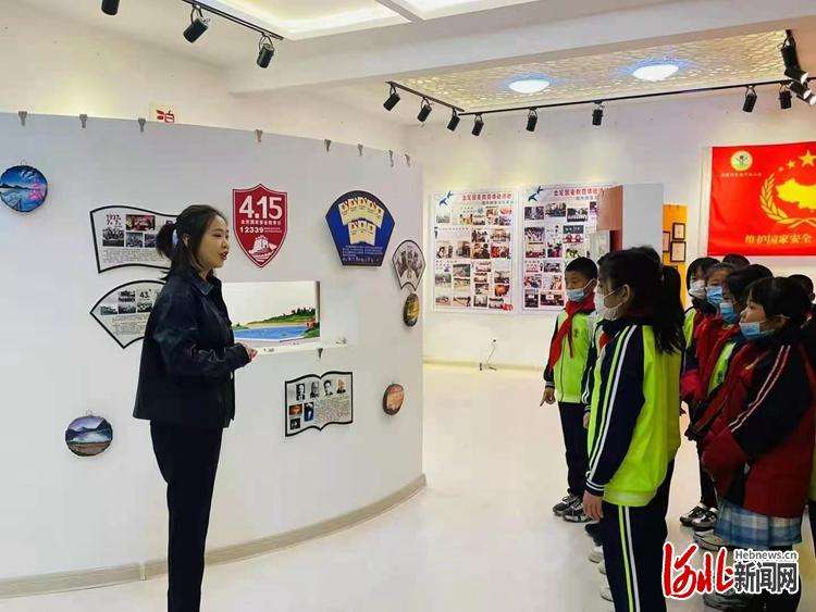 秦皇岛北戴河海宁路小学举办“全民安全教育日”主题活动