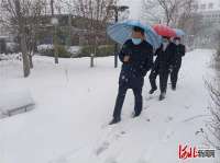 唐山市民政：走进风雪里救助流浪人