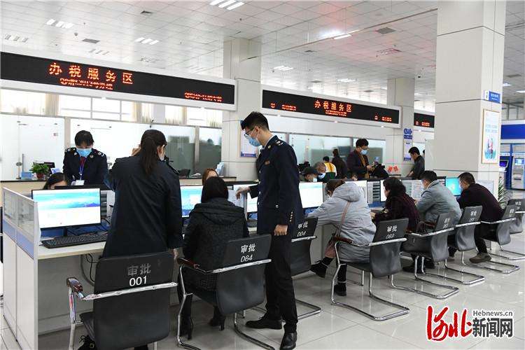河北沙河行政审批：优化“自助服务”助推“最多跑一次”