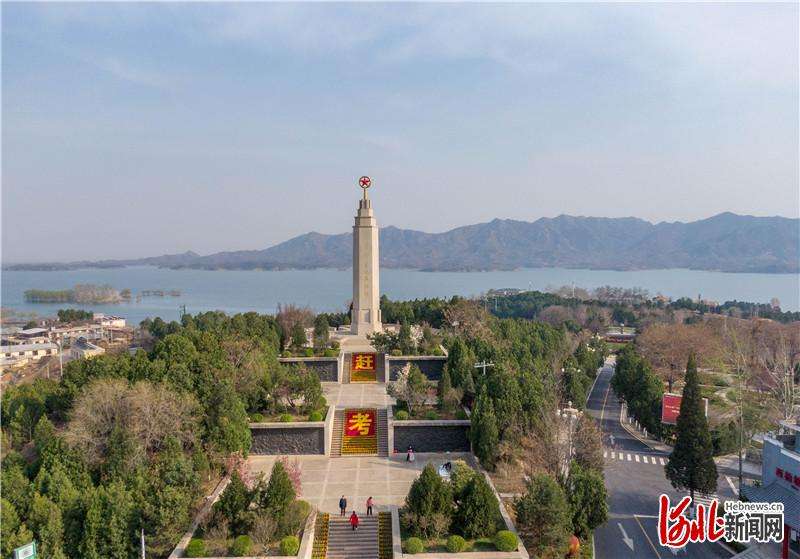 西柏坡：幸福生活节节高