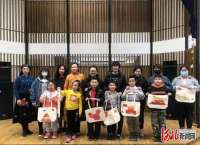 北戴河区育花路社区支开展“同心向共成长 献礼百年绘华章”手绘活动