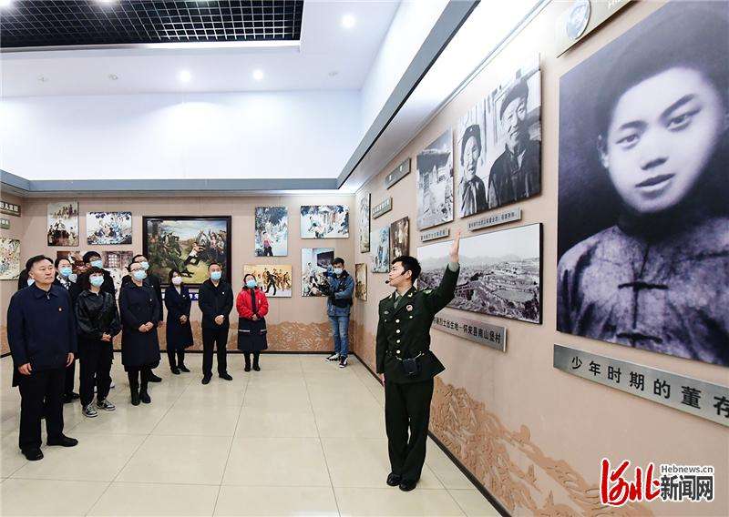 河北怀来：利用红色基地 加强学教育