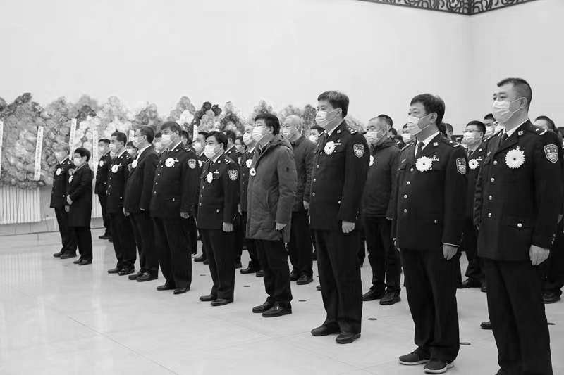送别硬汉刑警 追思“心中最美”