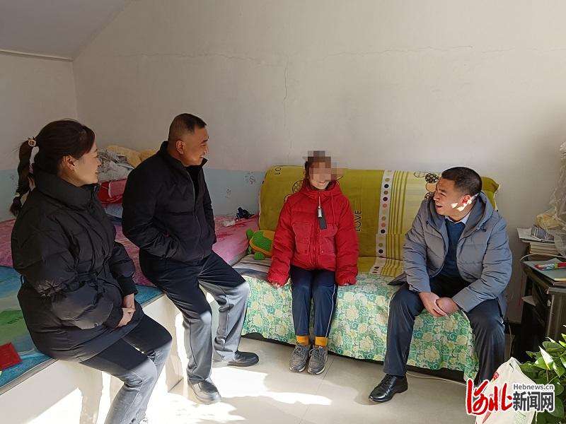 河北承德：关爱送到家 寒冬不再冷