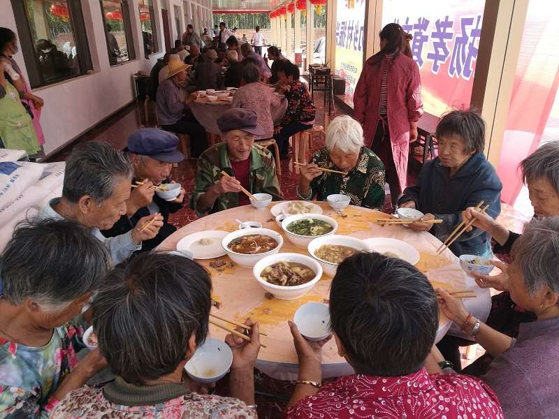 河北隆化县山湾村：爱心饺子宴，文化“香”满院