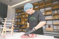厂深挖特色食品优势