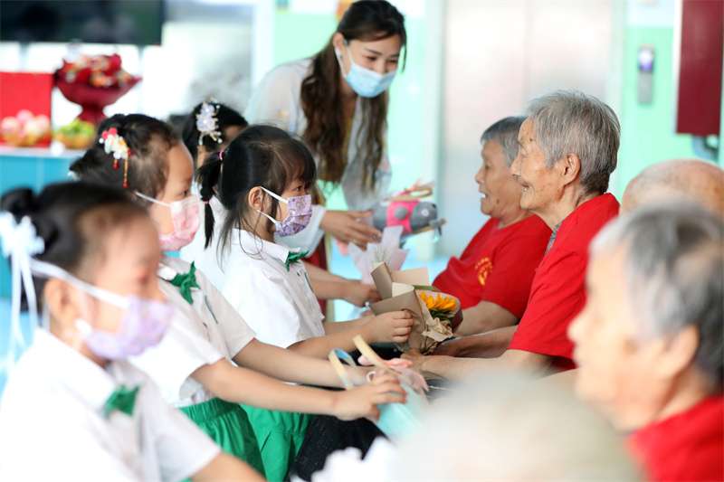 邢台隆尧：情暖中秋满关爱 医养结合共团圆