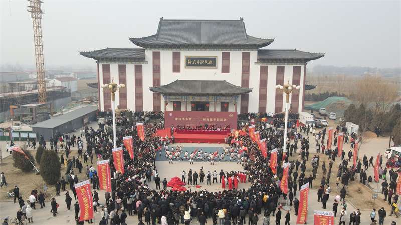 数万人亮拳献技！第32届梅花拳联谊会在平乡县后马庄举行
