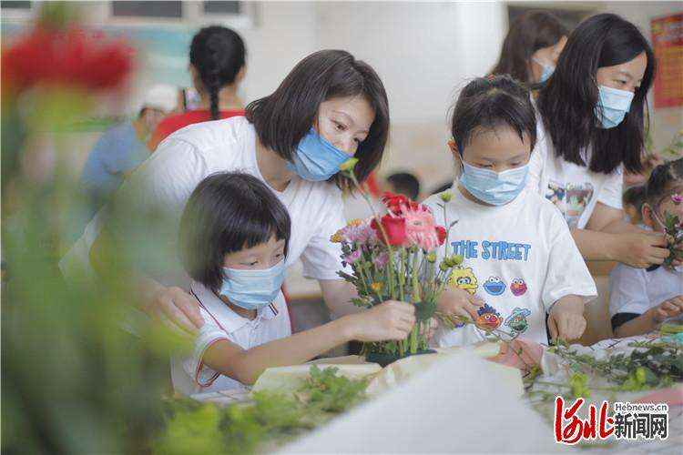 廊坊：感恩教师节 团圆话中秋