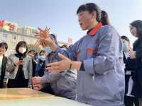 邢台市政集团开展多彩活动迎“三八”国际妇女节