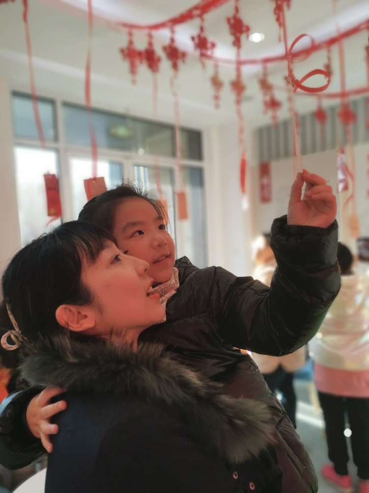 唐山：十五送元宵 从嘴甜到心