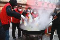 沧州肃宁：爱宵送给“城市美容师”