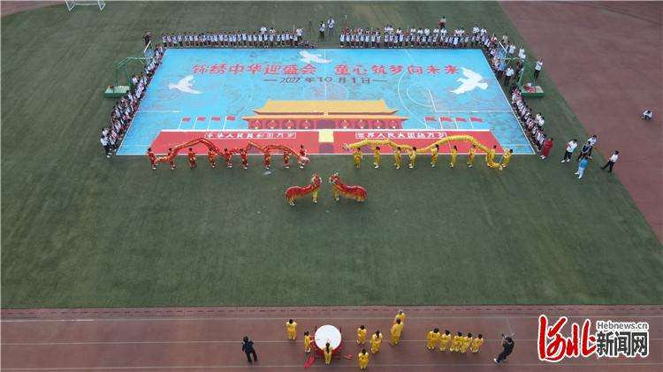 河北三河：热爱祖国 孩子们有“画”说