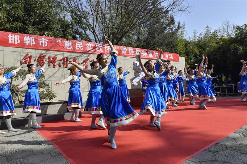 邯郸启动“惠民实践团”雷锋精神宣讲月活动