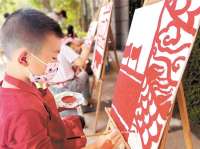 童心手绘天安门 我与祖国共成长
