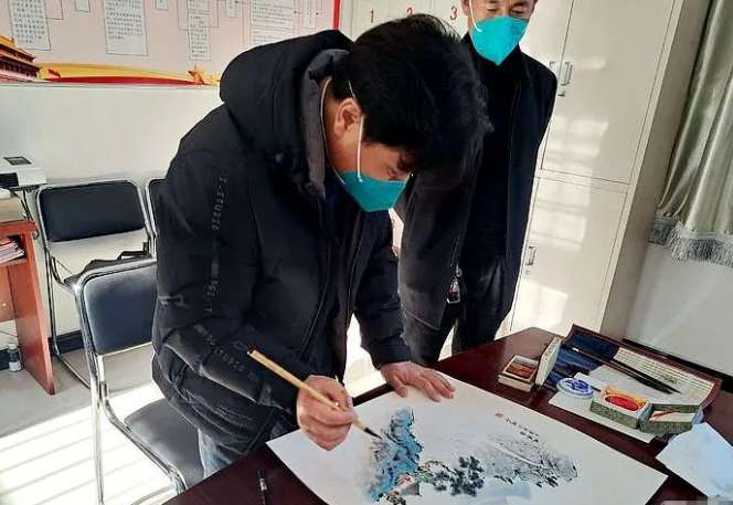 秦皇岛青龙“文化年货”送到家