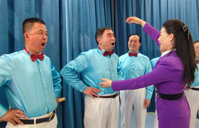 邯郸市“欢乐”百千万文化惠民演出走进成安县