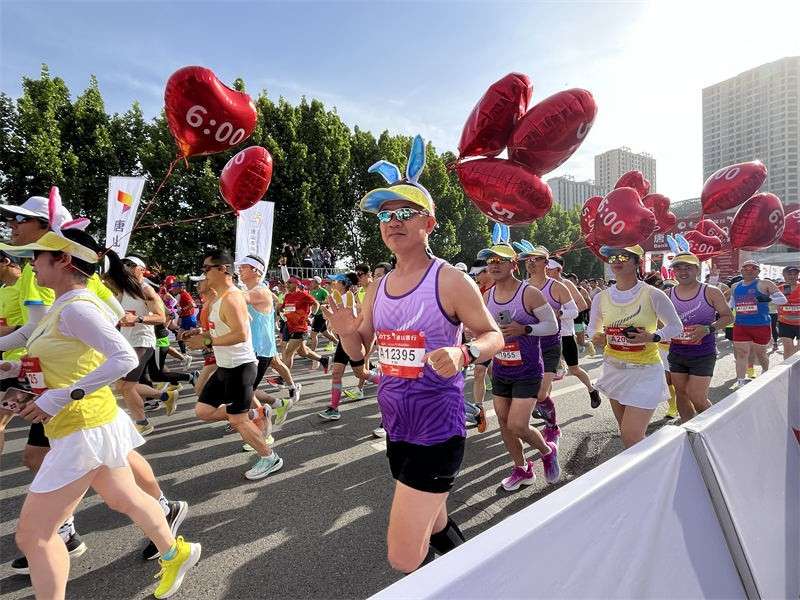 2万人参与！2023唐山马拉松鸣开跑