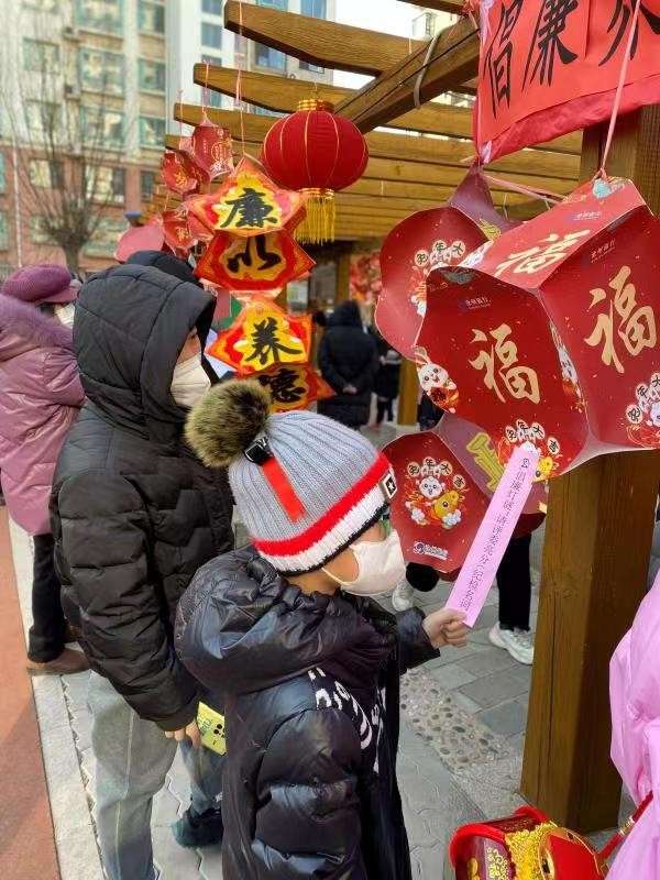秦皇岛天洋新城社区居民热热闹闹过元宵节