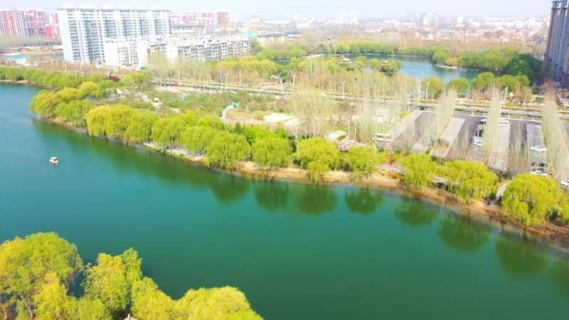 河北临漳：湖光潋滟美如画