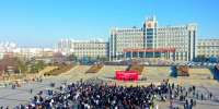秦皇岛卢龙就业援助月专场招聘会开场