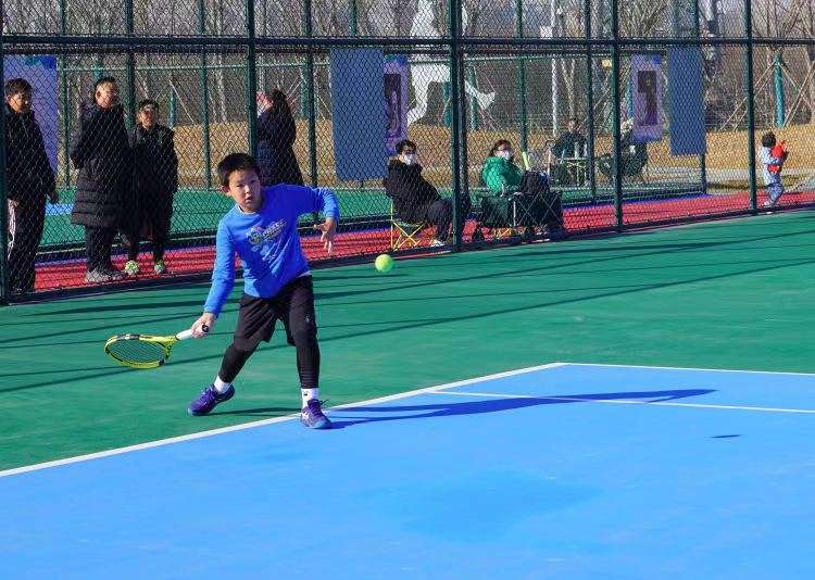 保定市一亩泉网球训练基地落成 该基地为保定之最