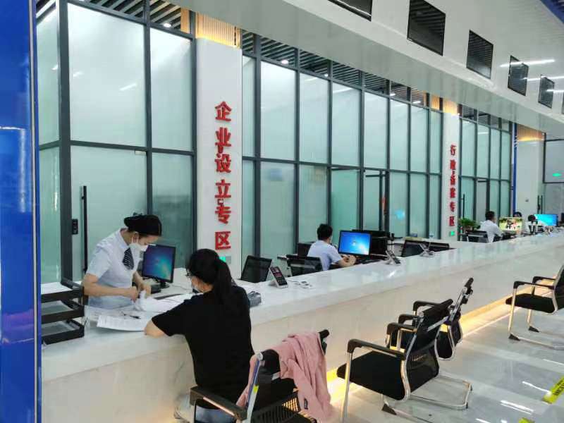 保定高阳县行政审批“三心”服务提升审批效能