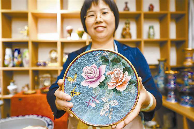 厂：“非遗”产业发展助乡村振兴