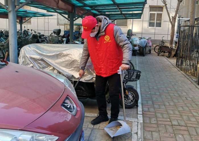 石家庄桥西休门街道开展环境卫生整治