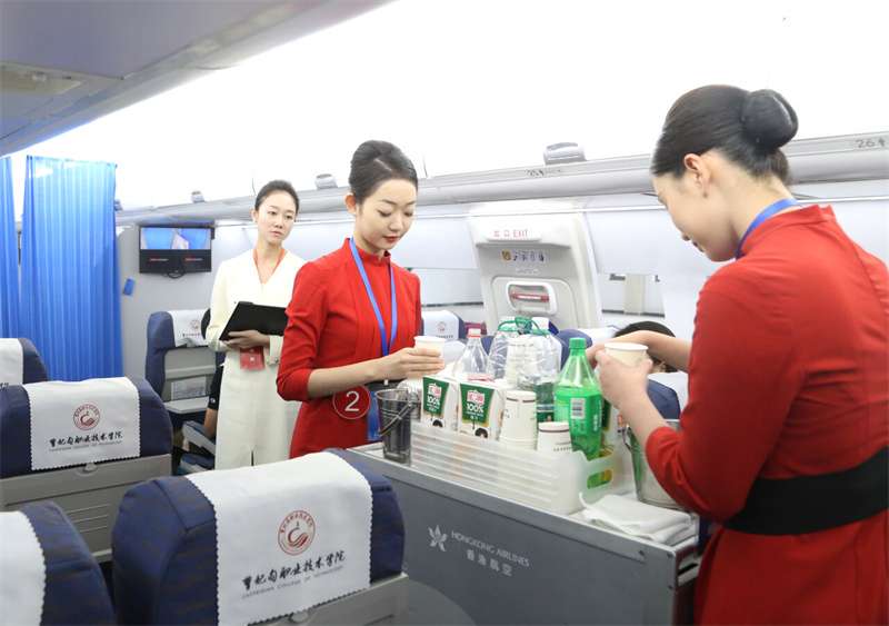全国院校民航空中乘务专业技能赛（华北赛区）在曹职院完美收官