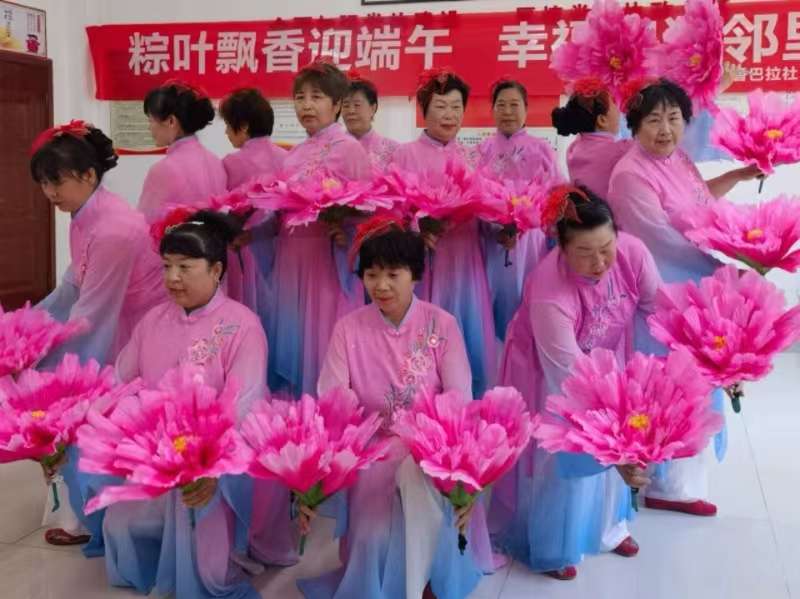 河北迁安：粽叶飘香暖人心 建引领树新风