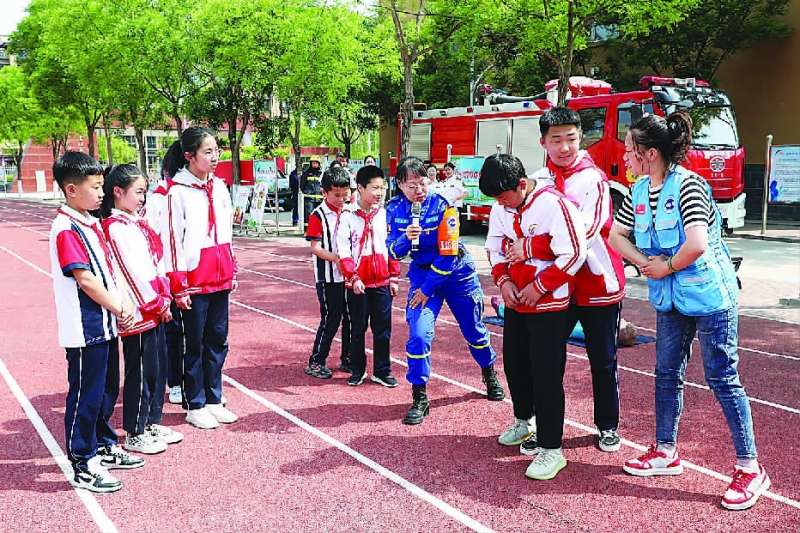涿鹿县：防灾减灾演练进校园