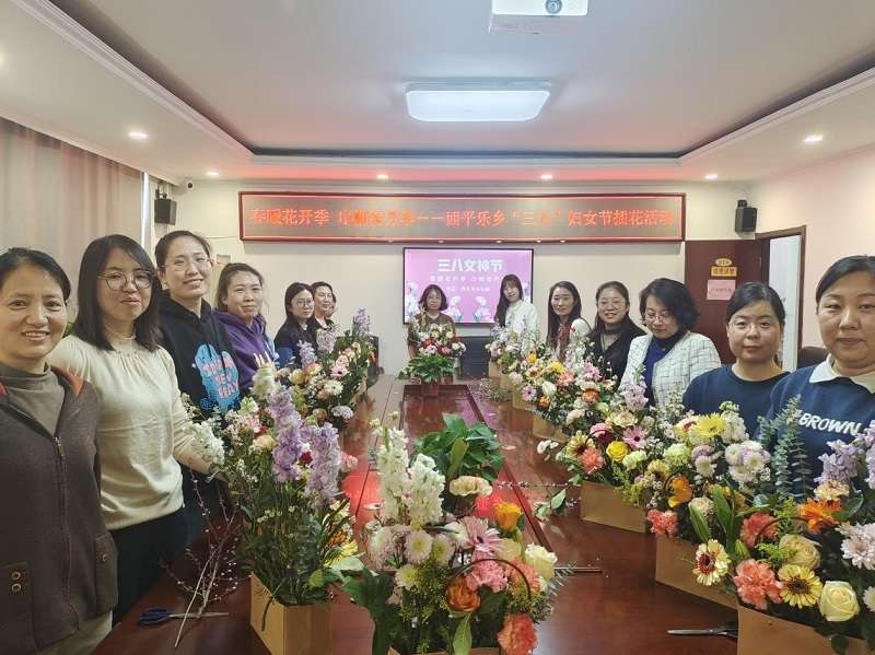 石家庄市正定县西平乐乡举办插花活动