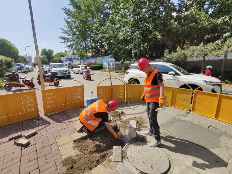 秦皇岛市海港区积极推进校园周边道路养护
