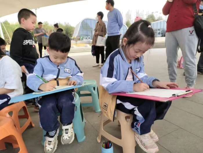 石家庄桥西区：直机关第八幼儿园开展植树节主题活动