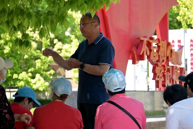 秦皇岛市戴河镇车站村举办“植物医生乡土课堂”活动