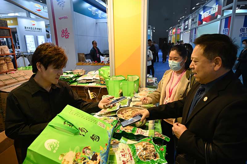 20多个和地区的知名企业参展！第十五届·石家庄(正定)国际小商品博览会开幕