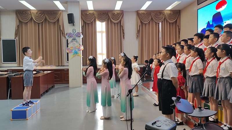 石家庄市维明路小学举办庆“六一”合唱比赛