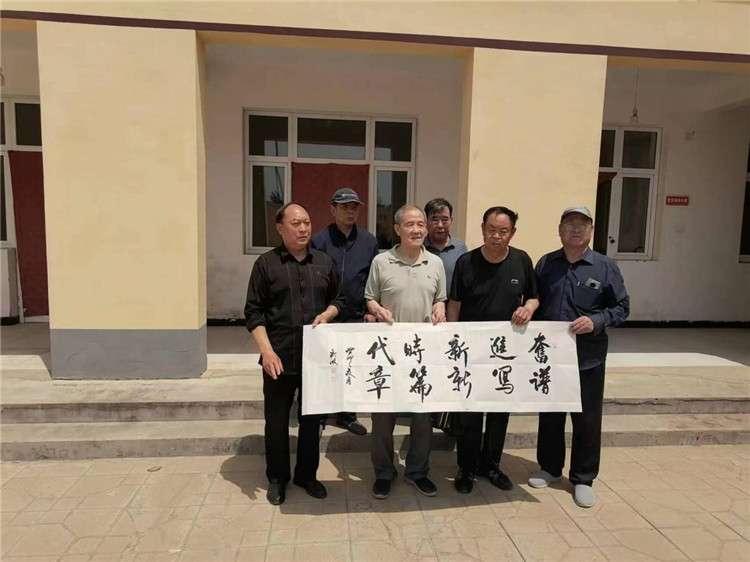 石家庄市深泽县举办离退休书法交流活动