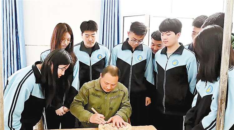 廊坊城：深化产教融合 培养“订单式”职业人才