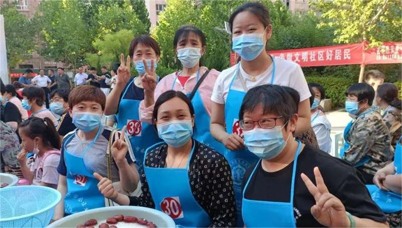 新乐市计生协、市中心医院社区送安康