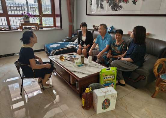 石家庄正定县计生协开展走访慰问“退休老员”活动